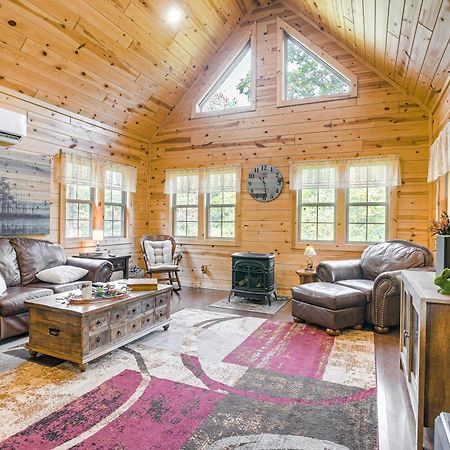 Idyllic Cabin In The Heart Of Hocking Hills Rockbridge Exteriör bild