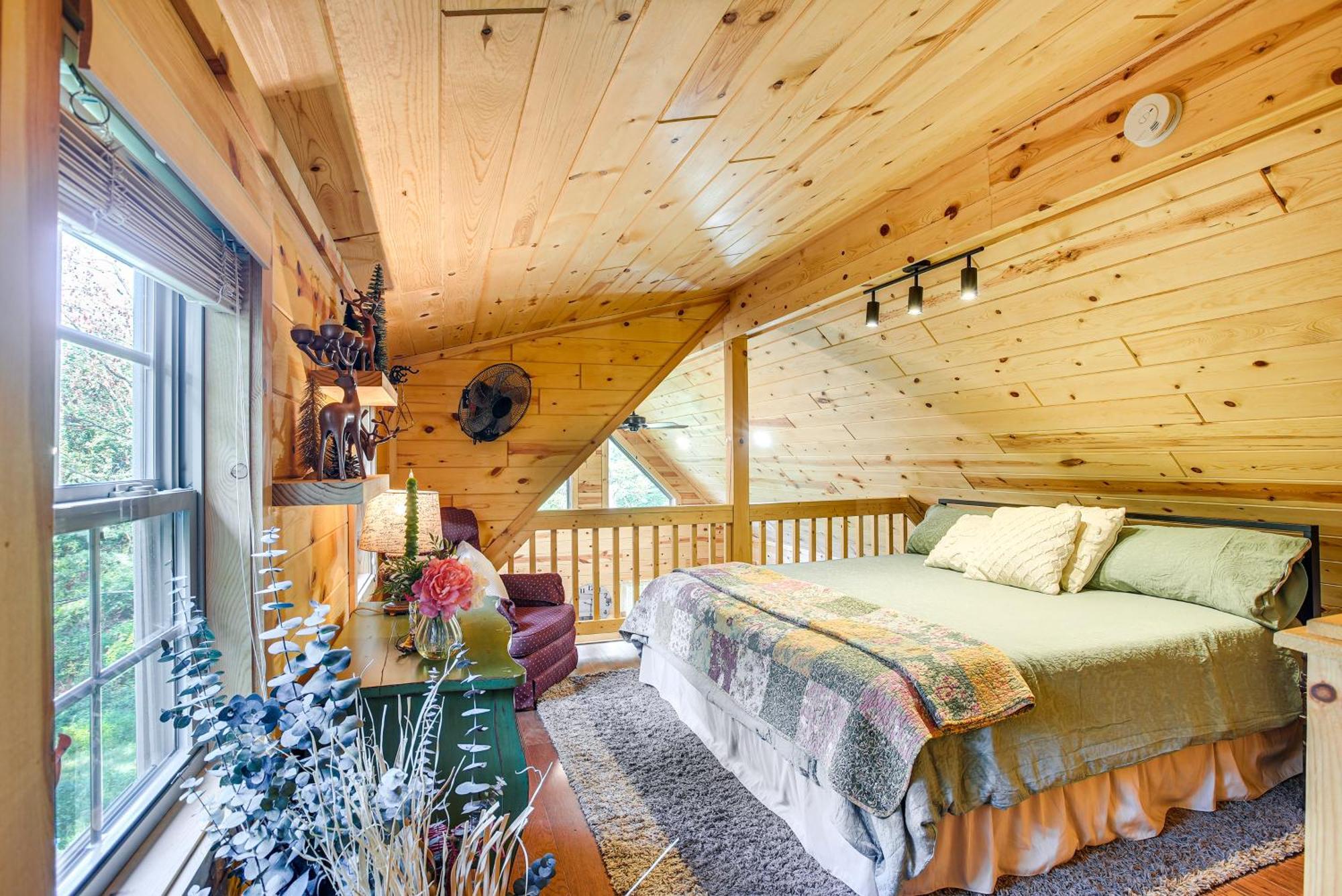 Idyllic Cabin In The Heart Of Hocking Hills Rockbridge Exteriör bild