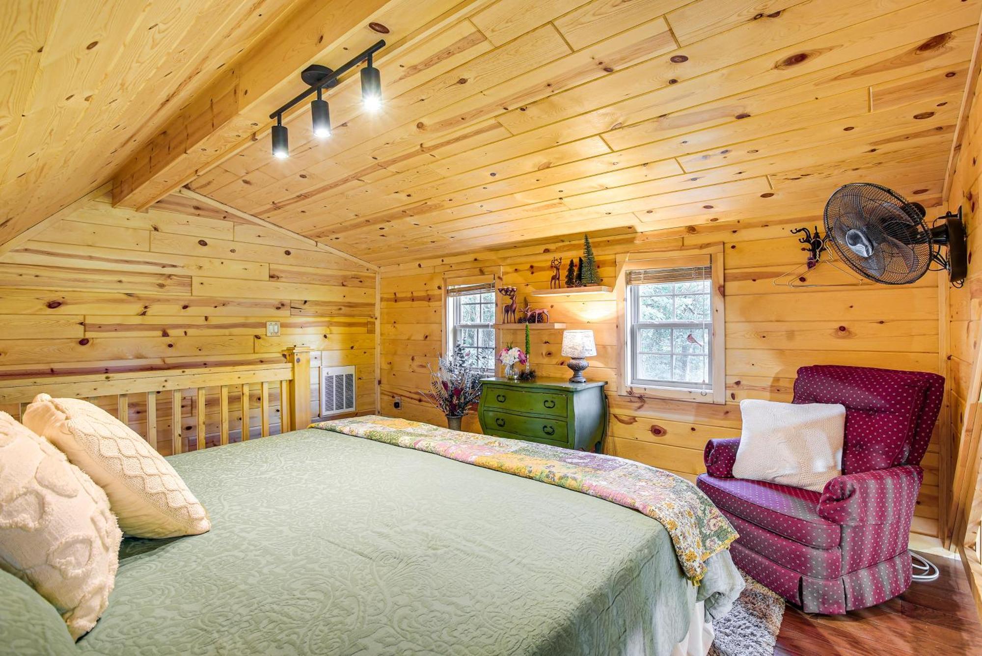 Idyllic Cabin In The Heart Of Hocking Hills Rockbridge Exteriör bild