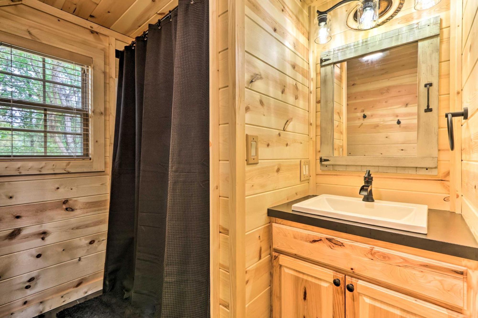 Idyllic Cabin In The Heart Of Hocking Hills Rockbridge Exteriör bild